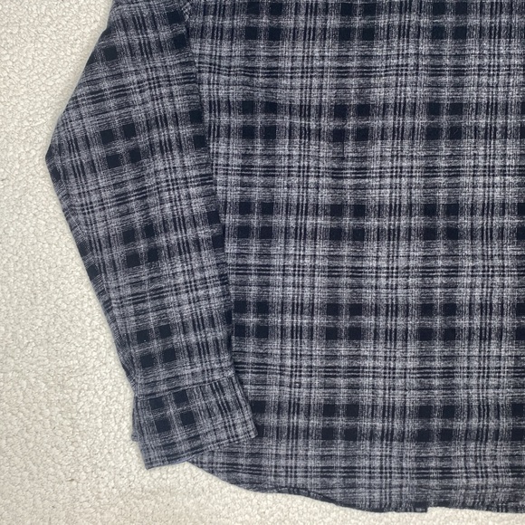 Flag & Anthem Black Flannel: Size Large - Picture 7 of 10